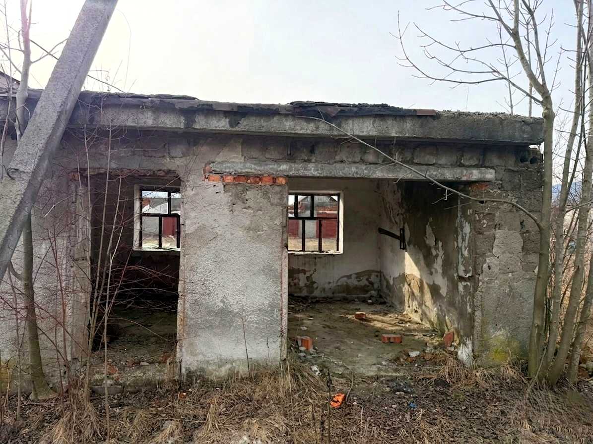 1878376422276953