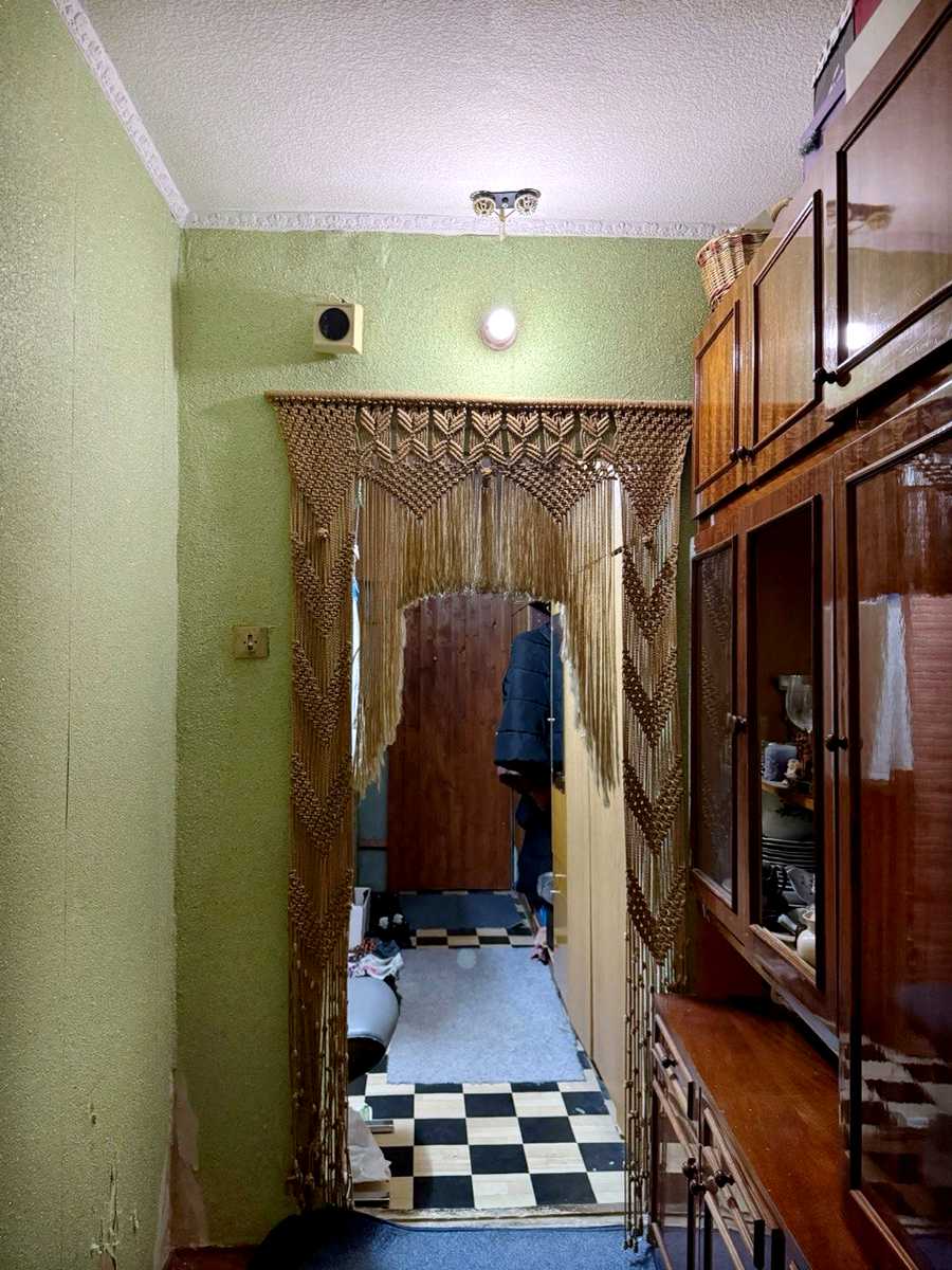 1878376496048378