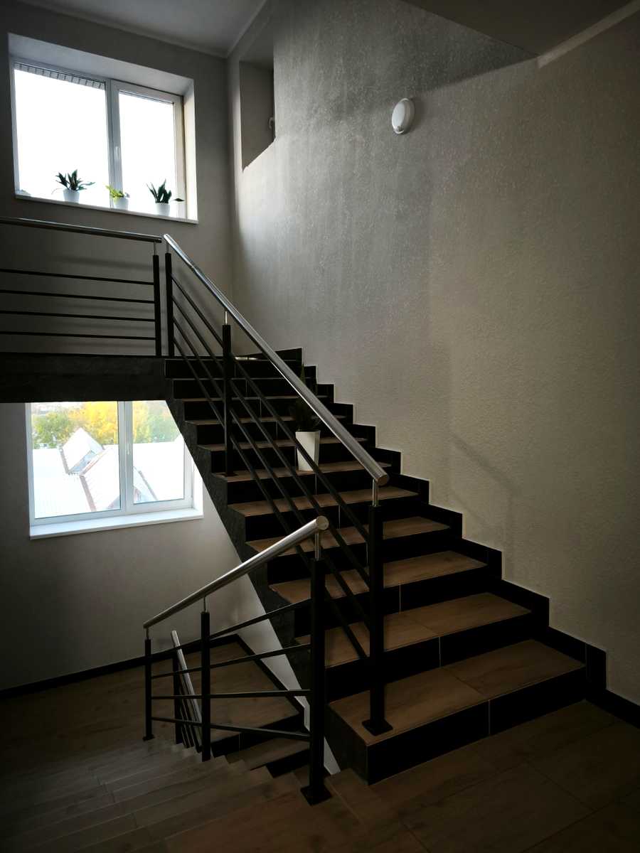 1878376630596477