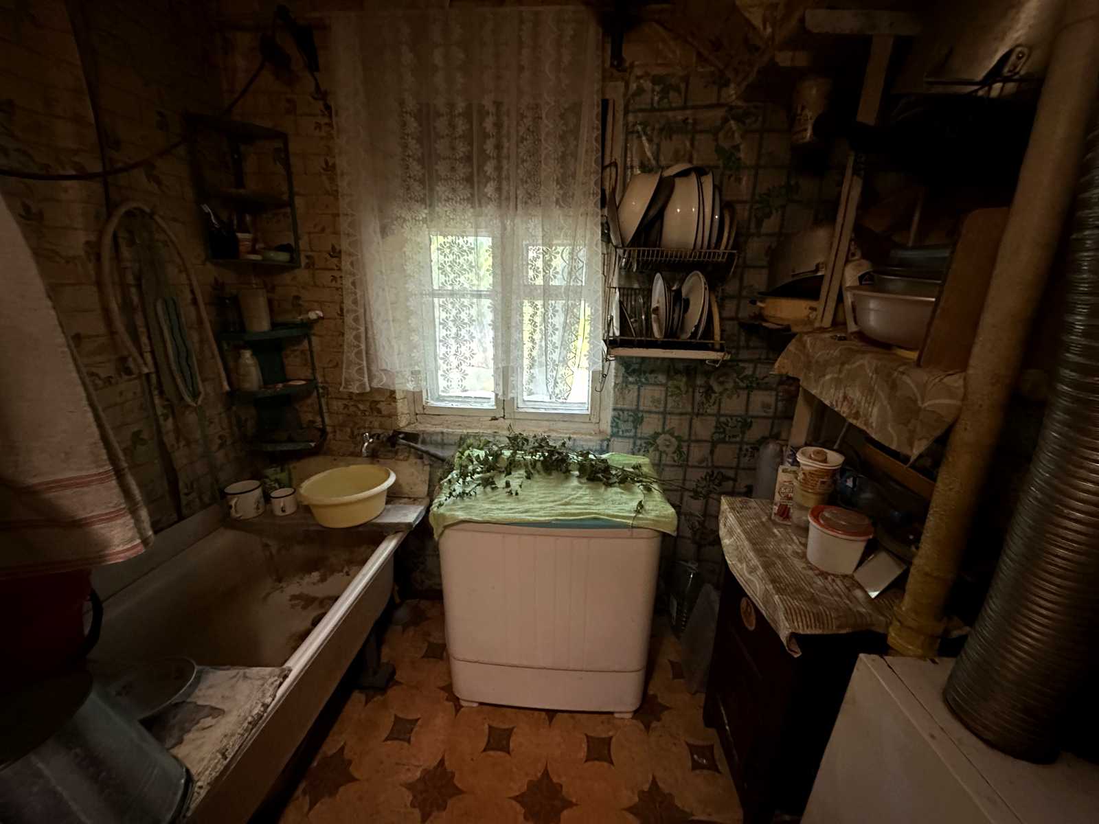 1878376962997230