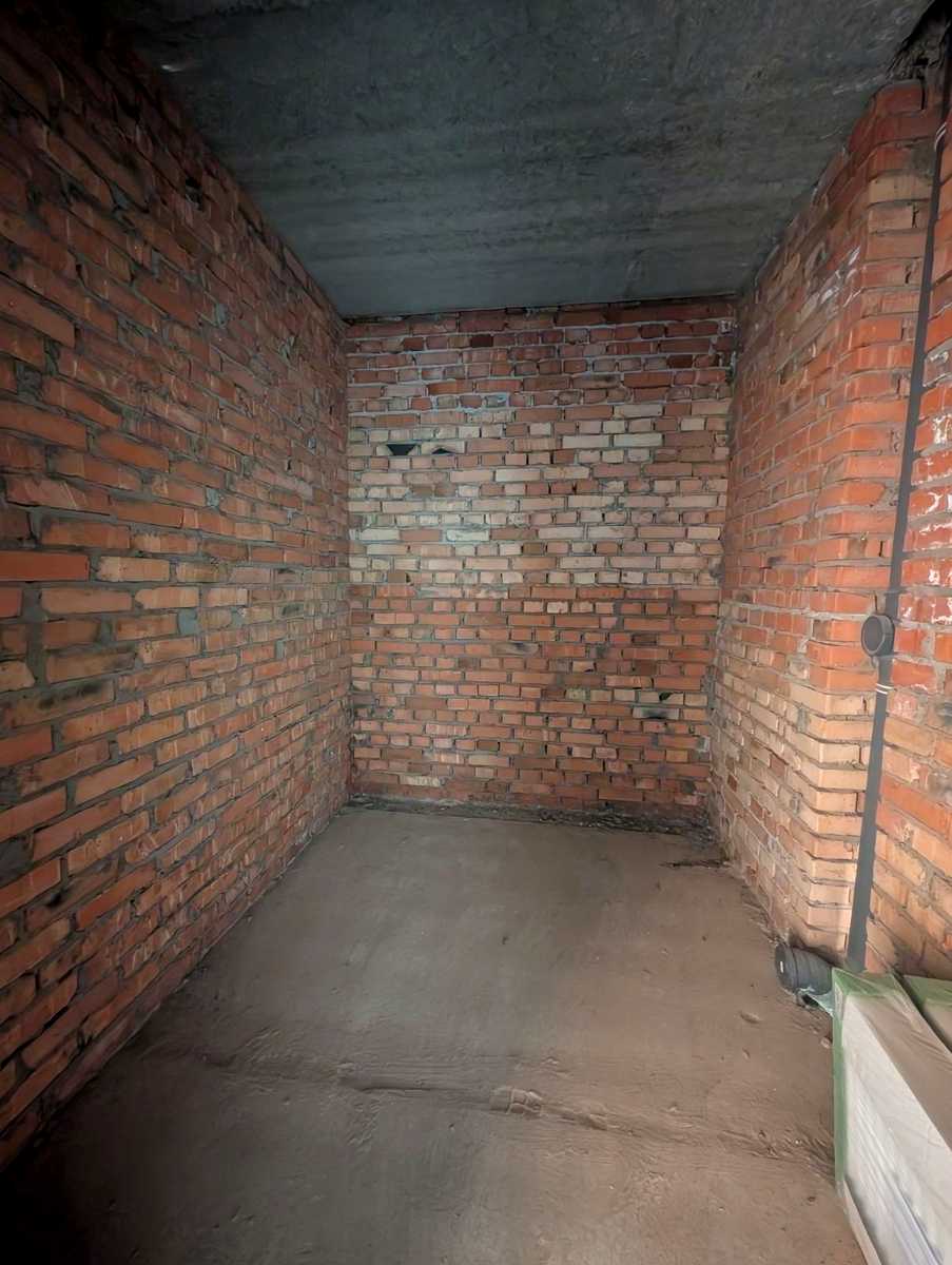1878377402587176