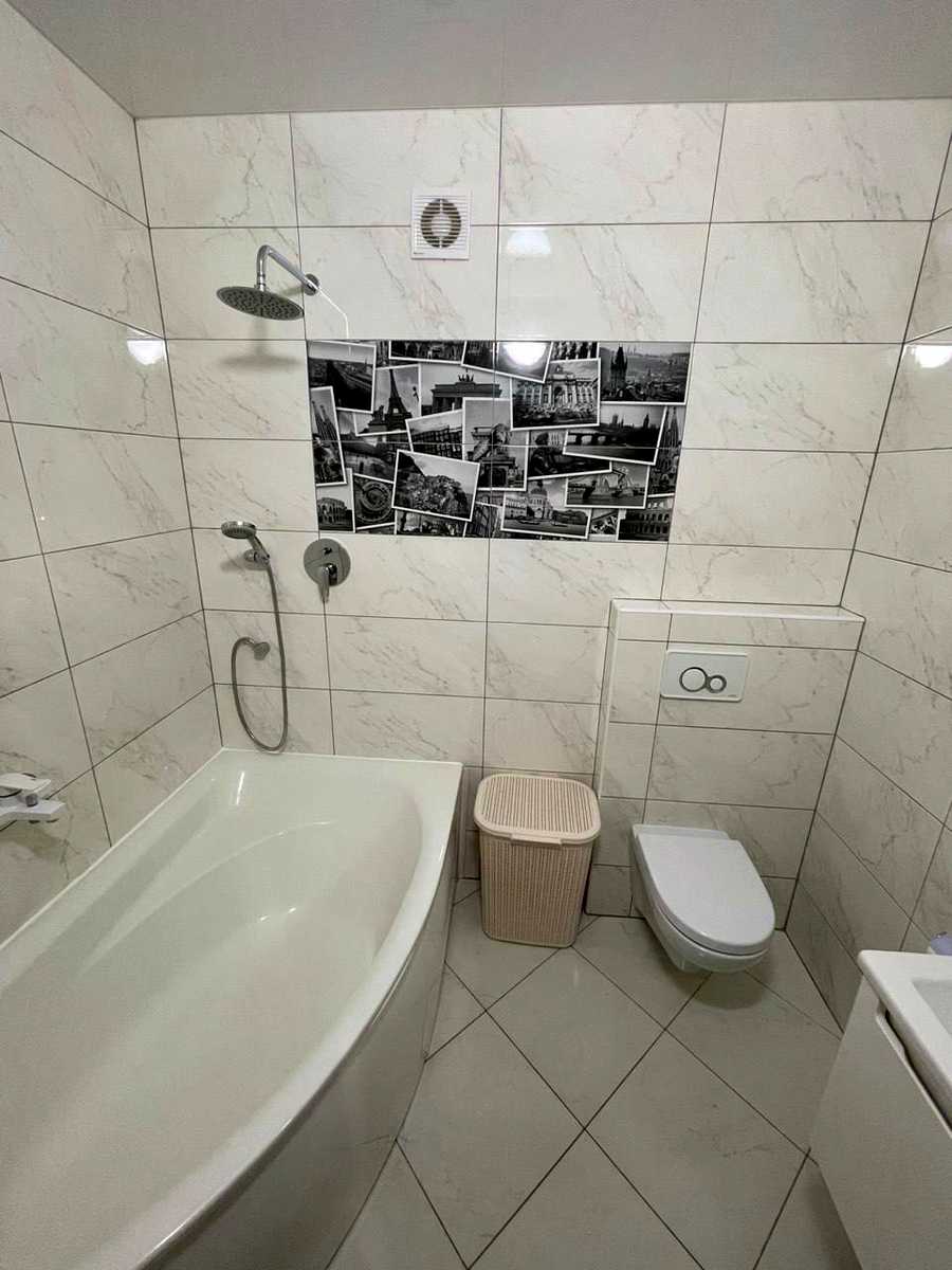 1878379419196986
