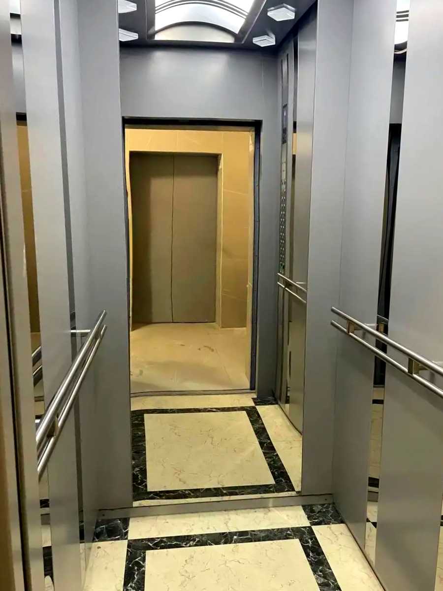 1878380077990438