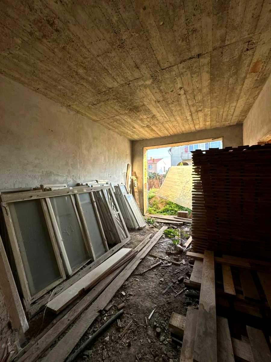 1878380398350847