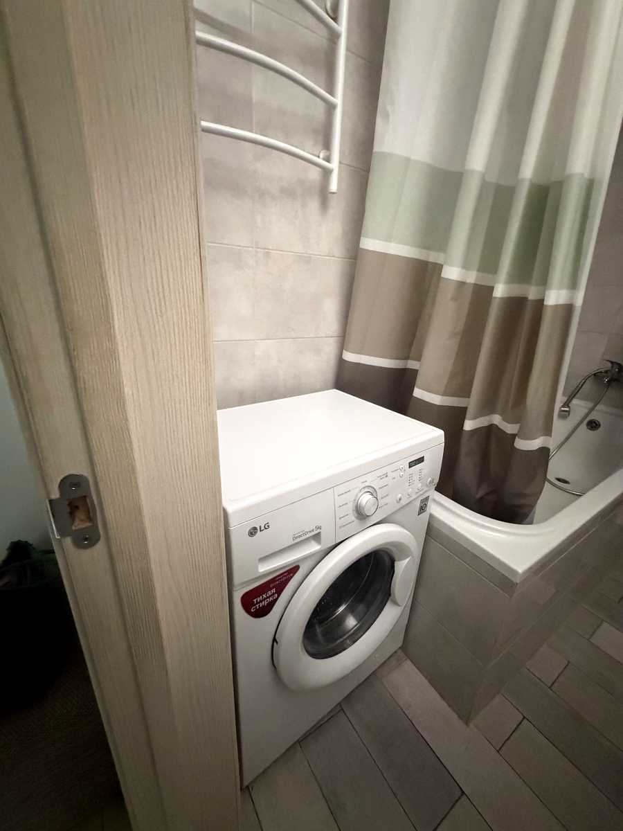 1878381403964630