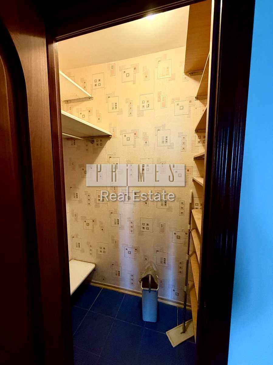 1878381648624338