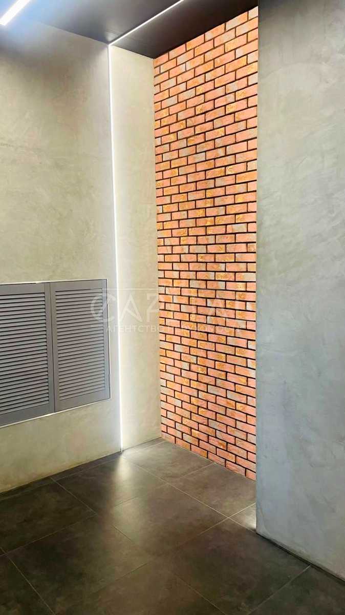 1878383922811770