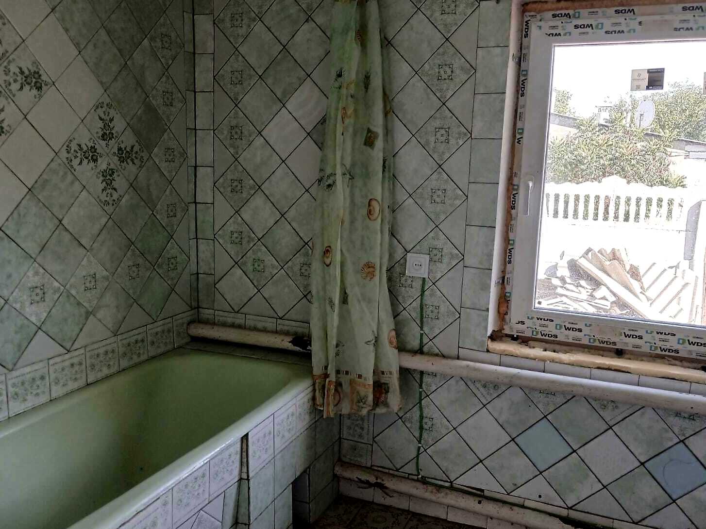 1878384280039343