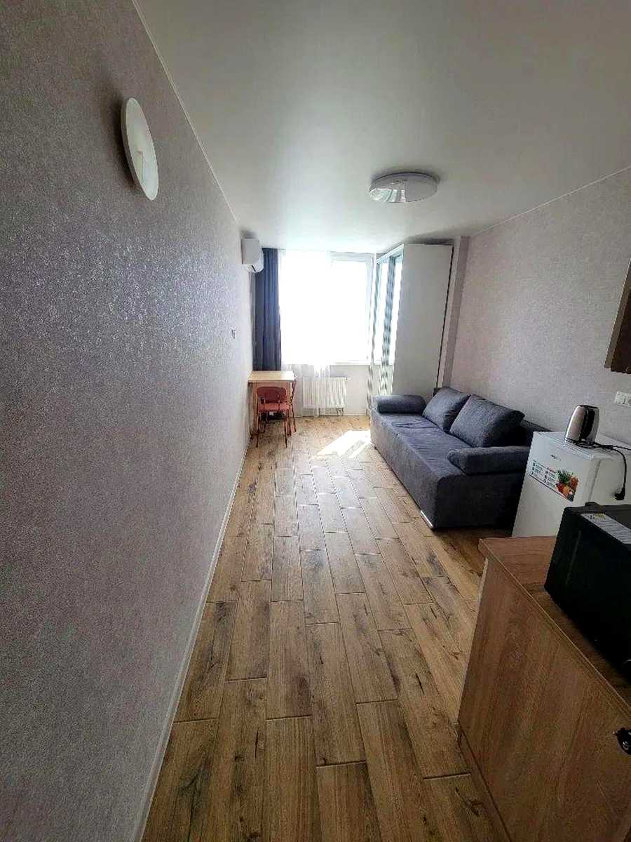 1878384483794923