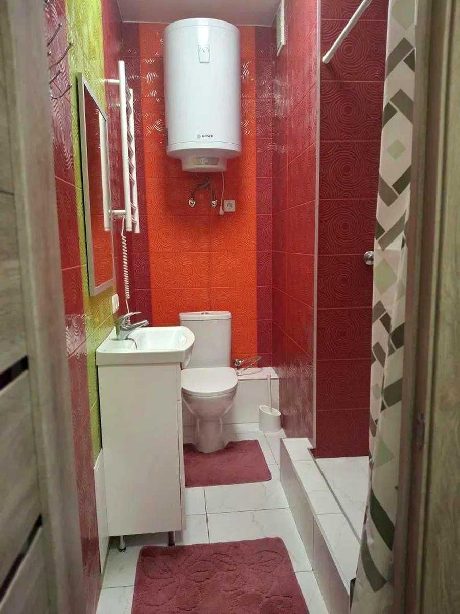 1878384678586842
