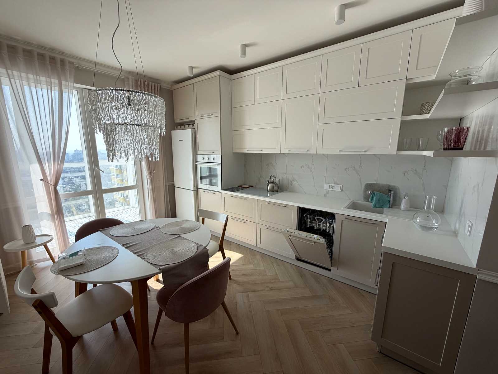 1878384955201960