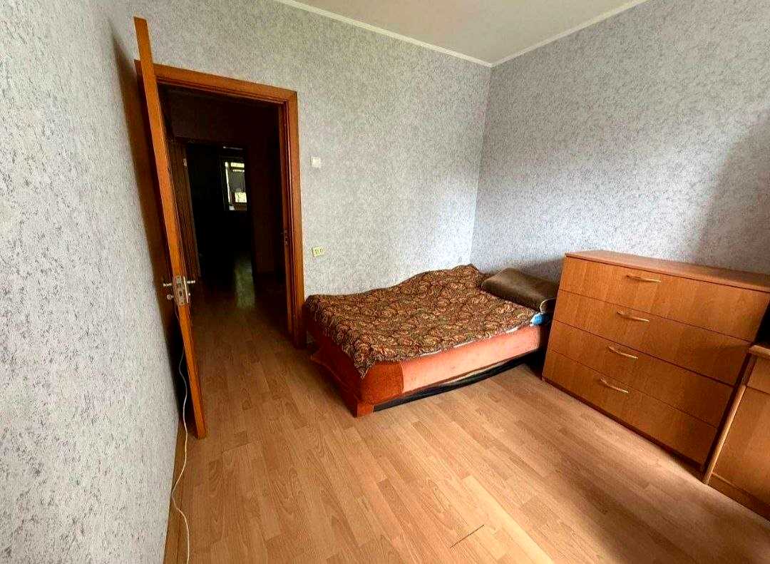 1878386032385121