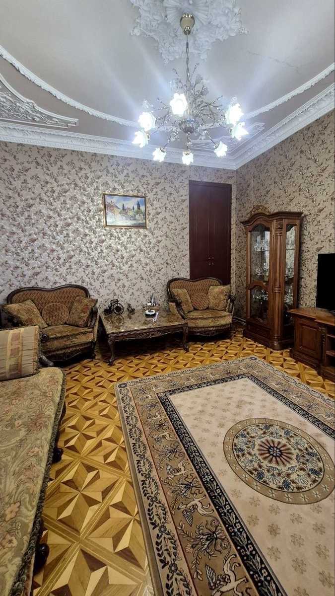 1878386494045027