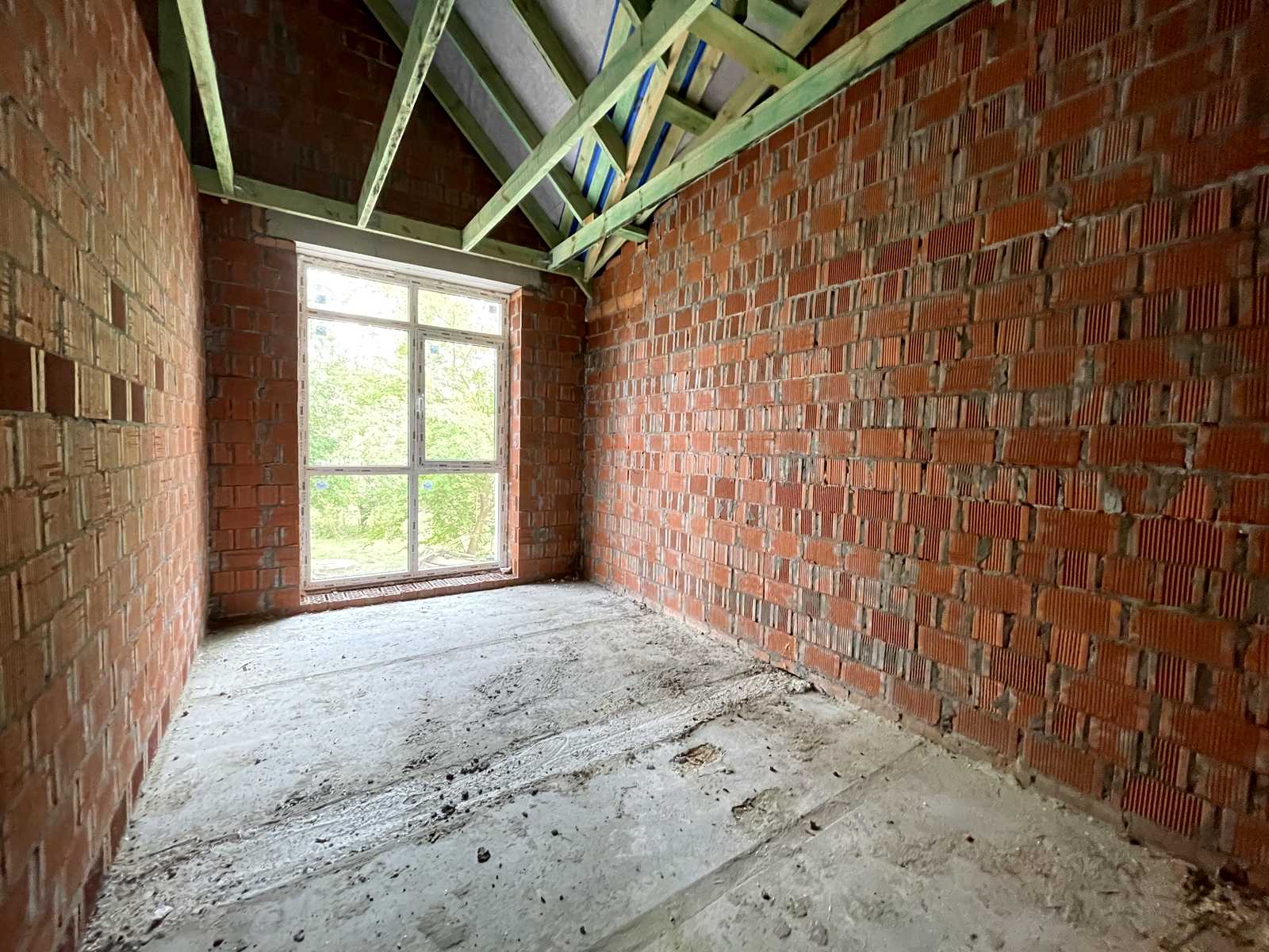 1878387079897092
