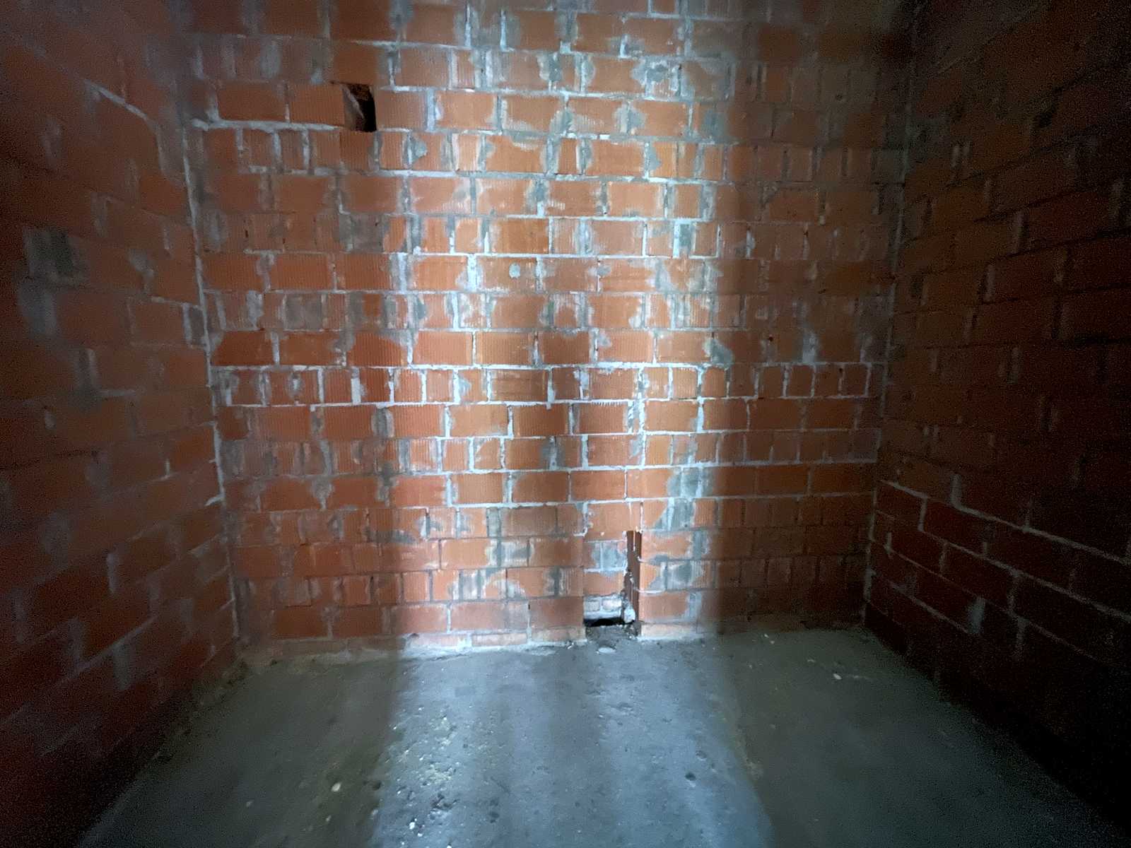 1878387083927424