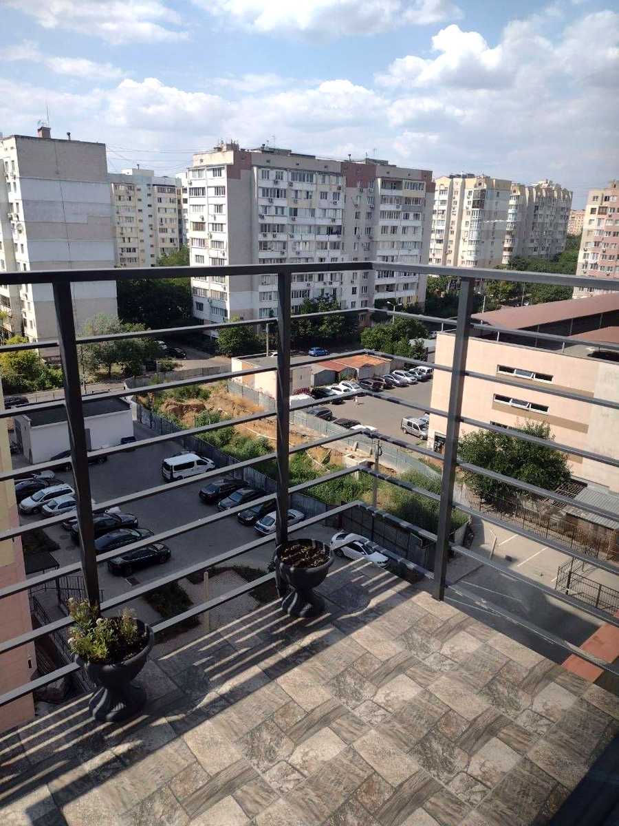 1878388826606017