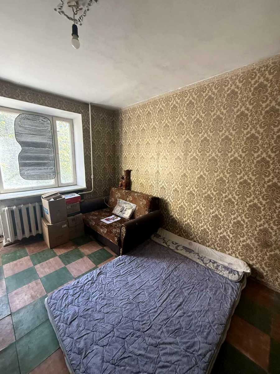 1878388896128544
