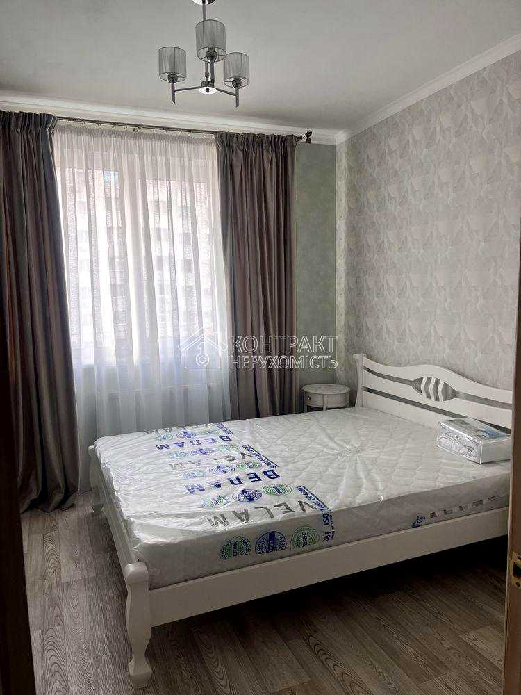 1878389365826653