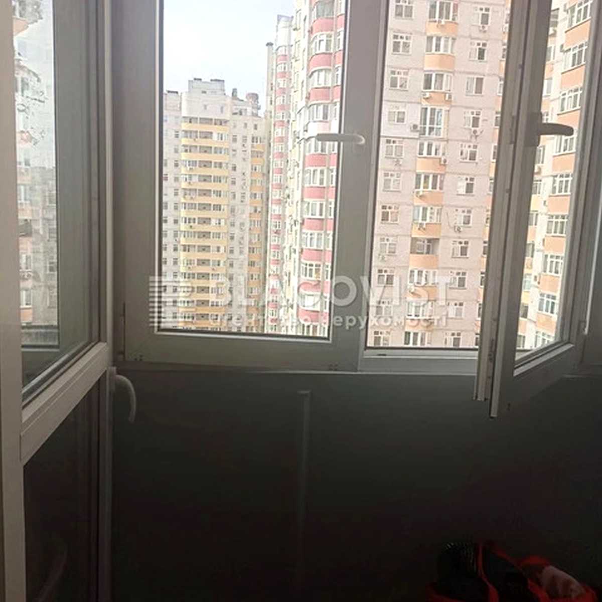 1878389678744972