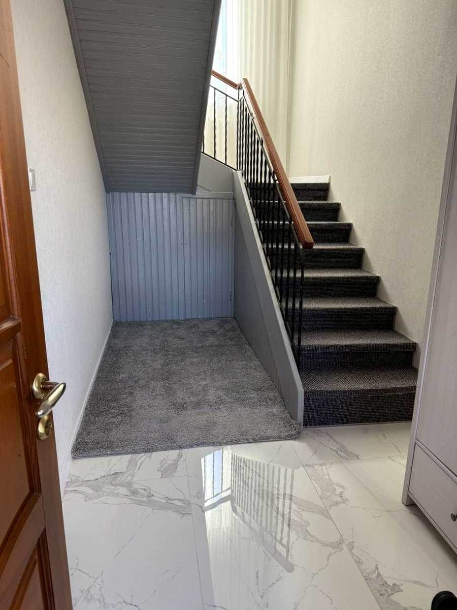 1878389799388496