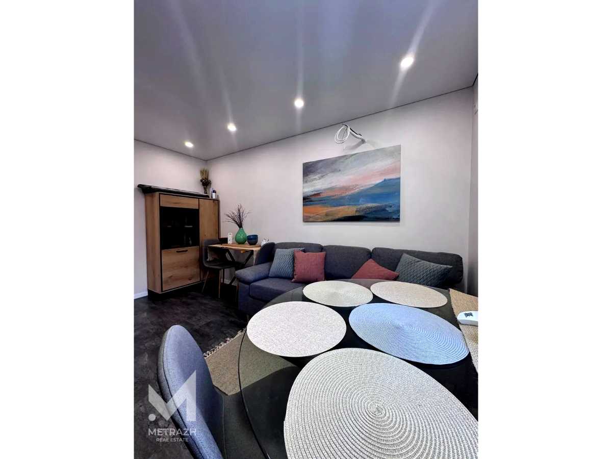 1878390386662258