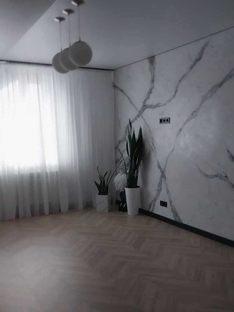 1878391101053248