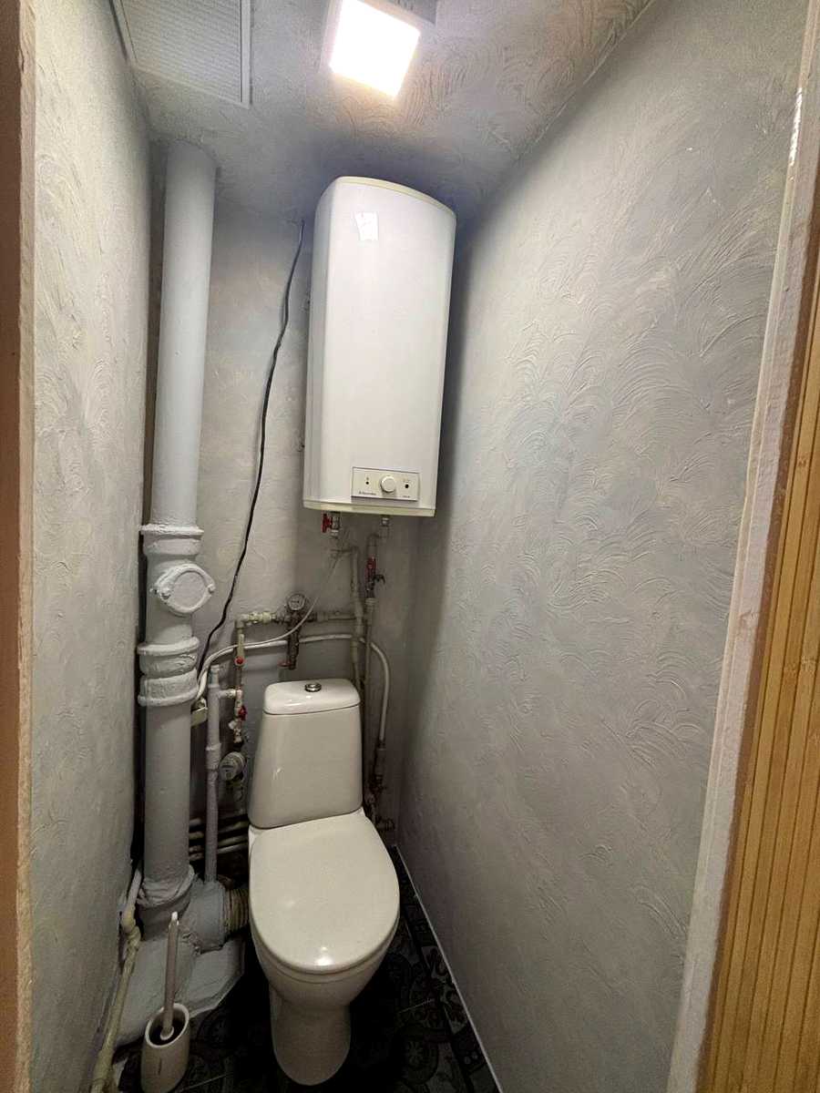 1878391435356579