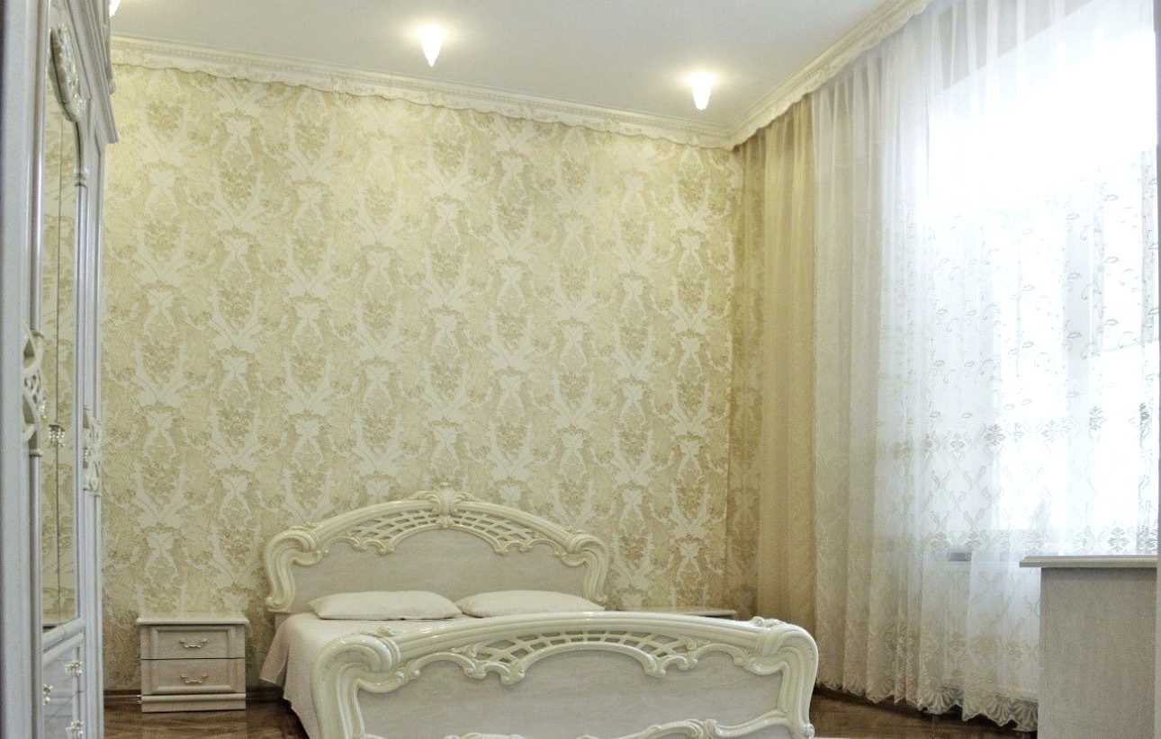 1878391785670907