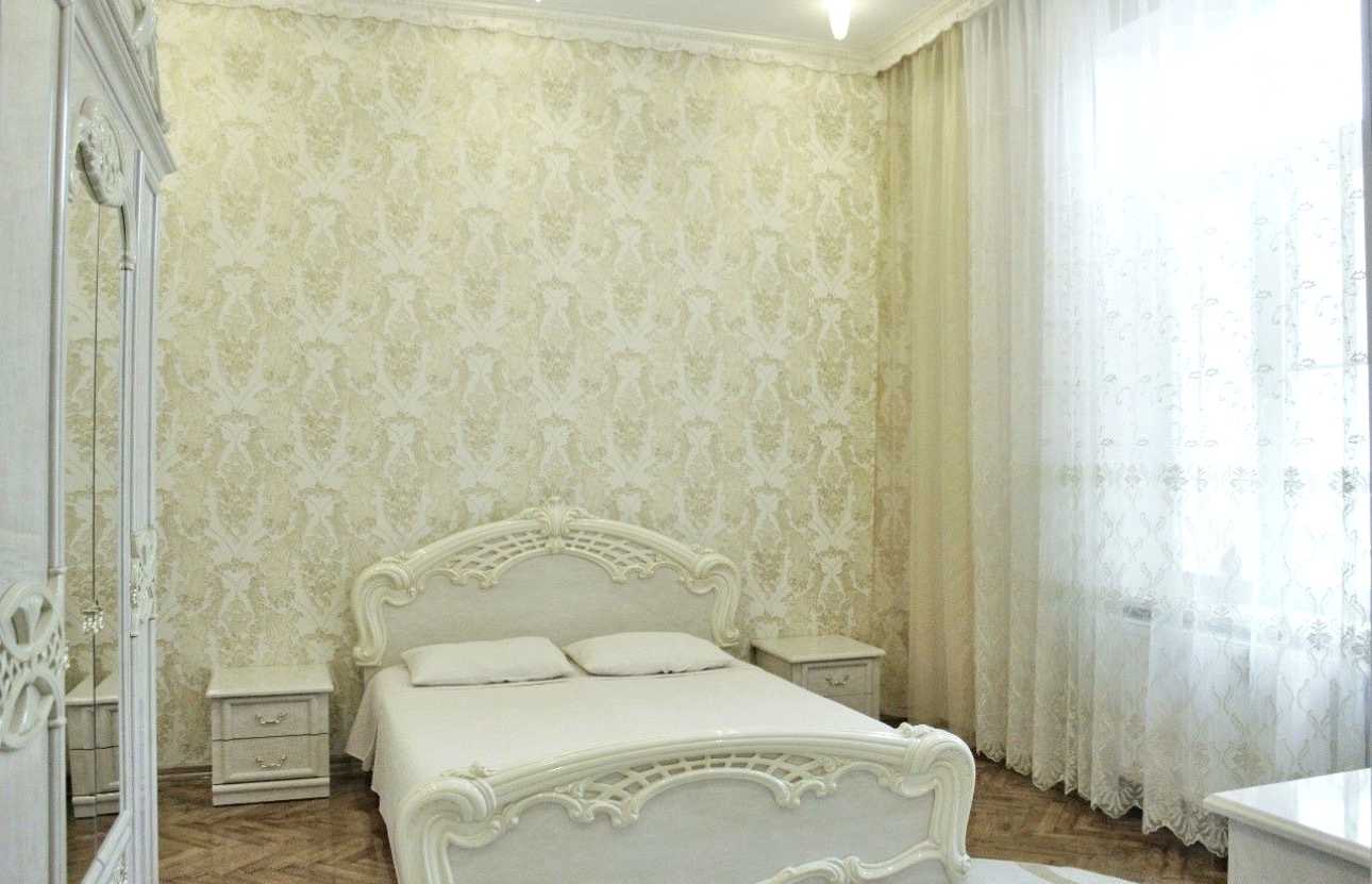 1878391786597503