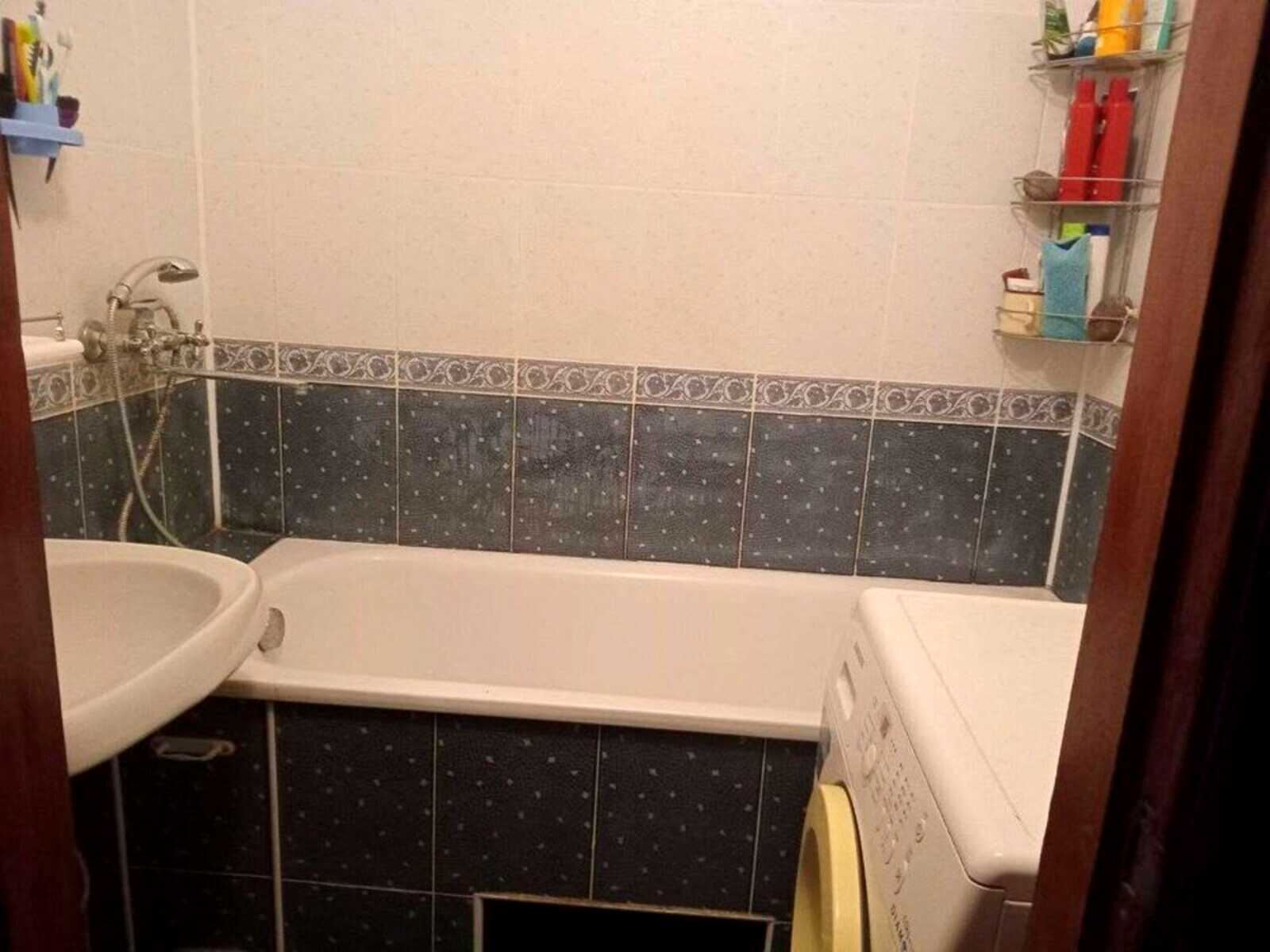 1878392035501325