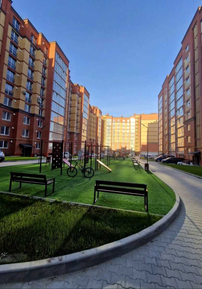1878392760095799