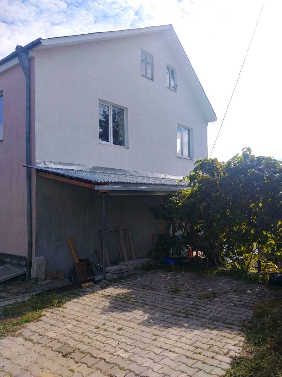 1878393277893411