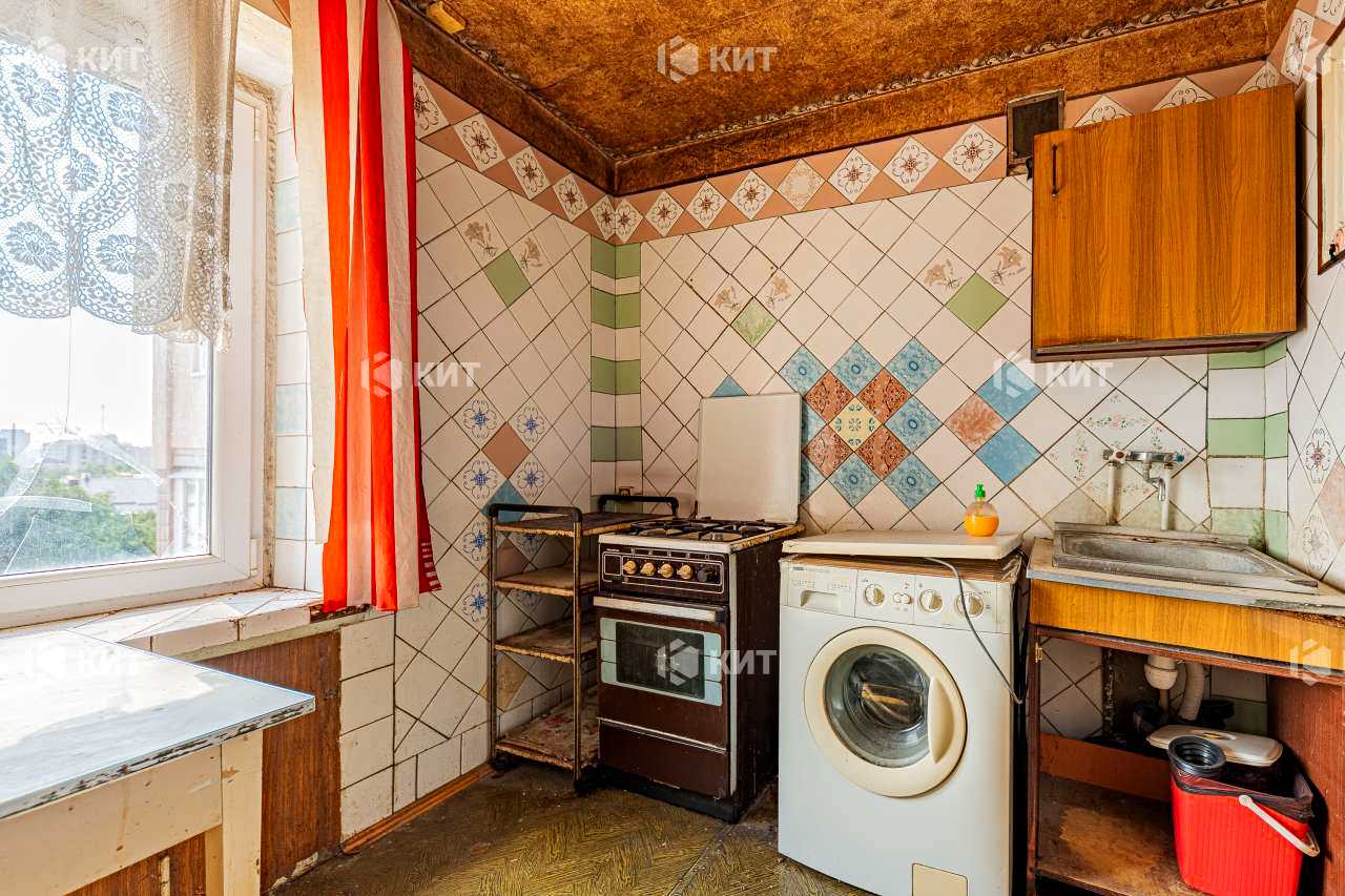 1878393430737668