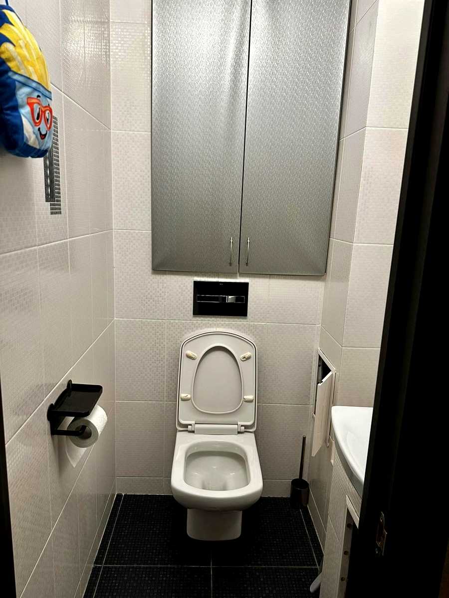 1878393524068823