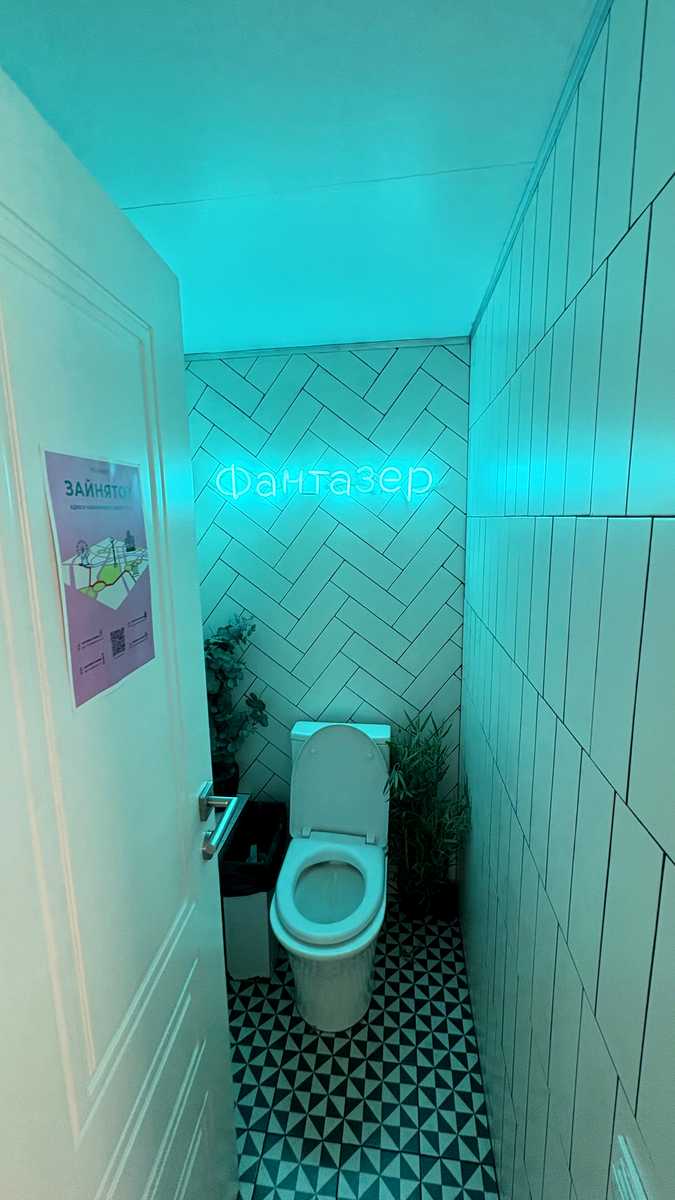 1878394508898279