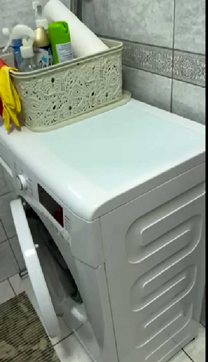 1878394799210464