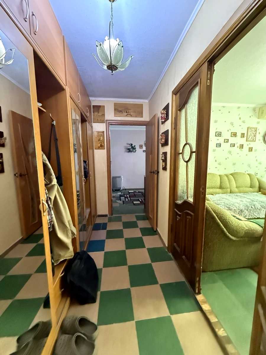 1878395999856551
