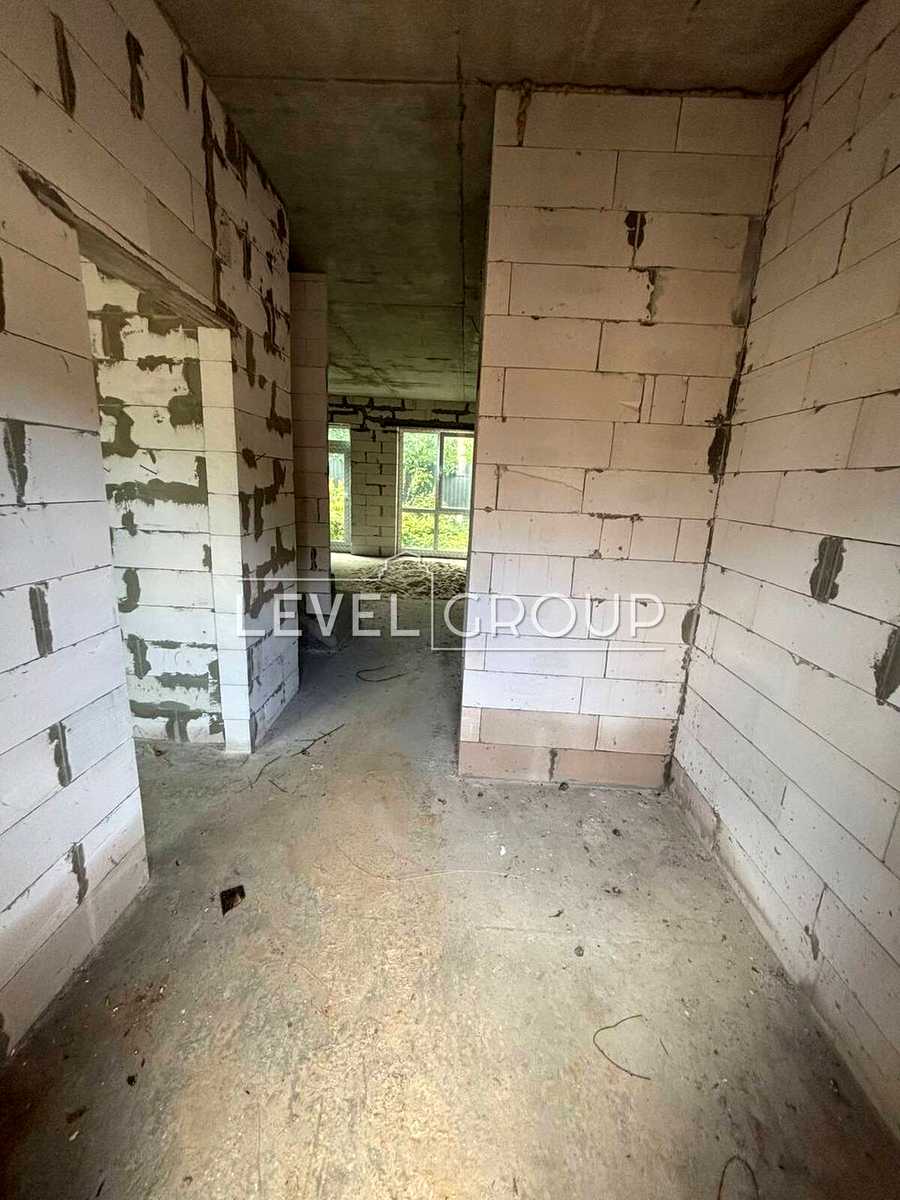 1878396178302981