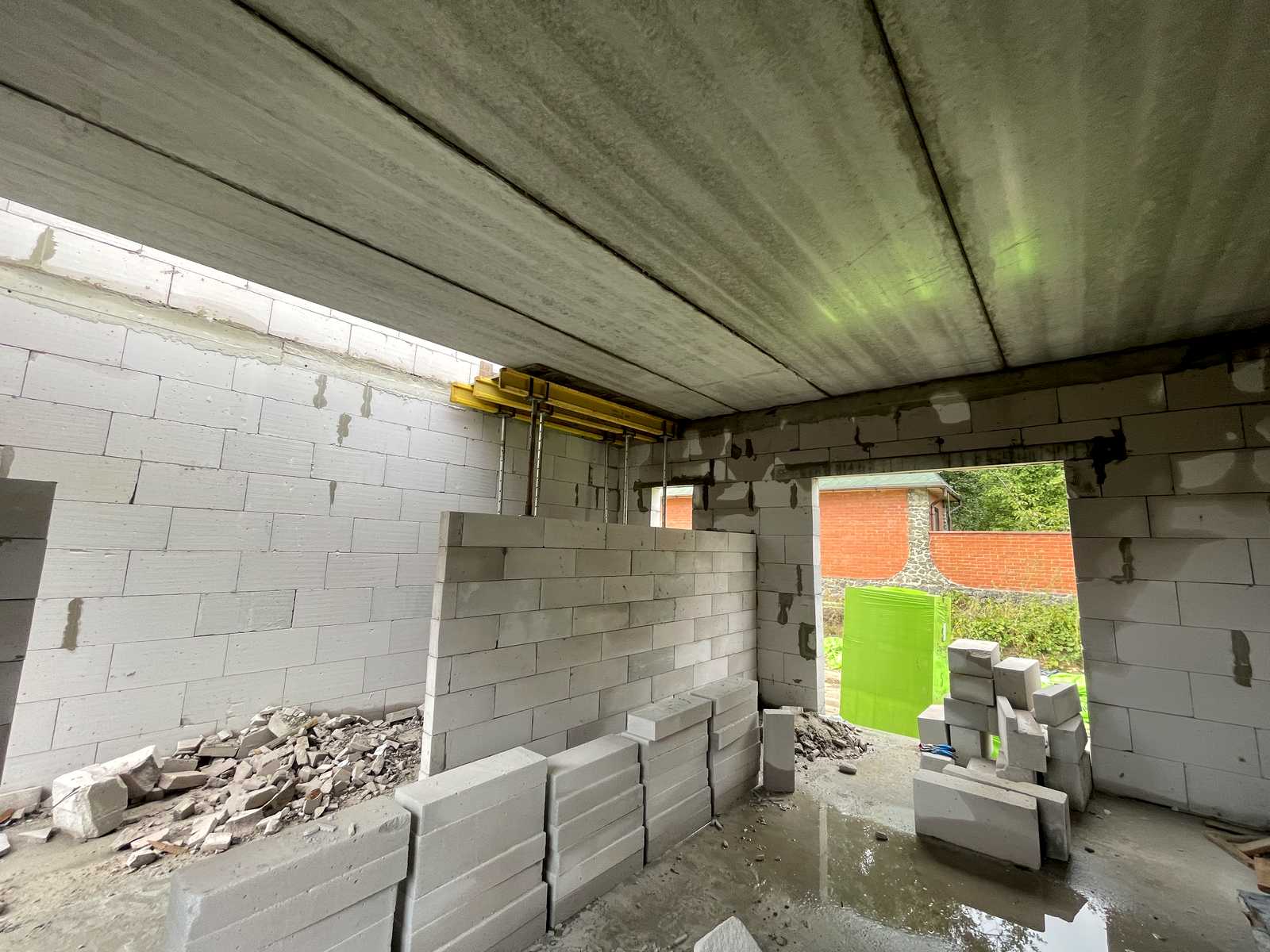 1878396187540483