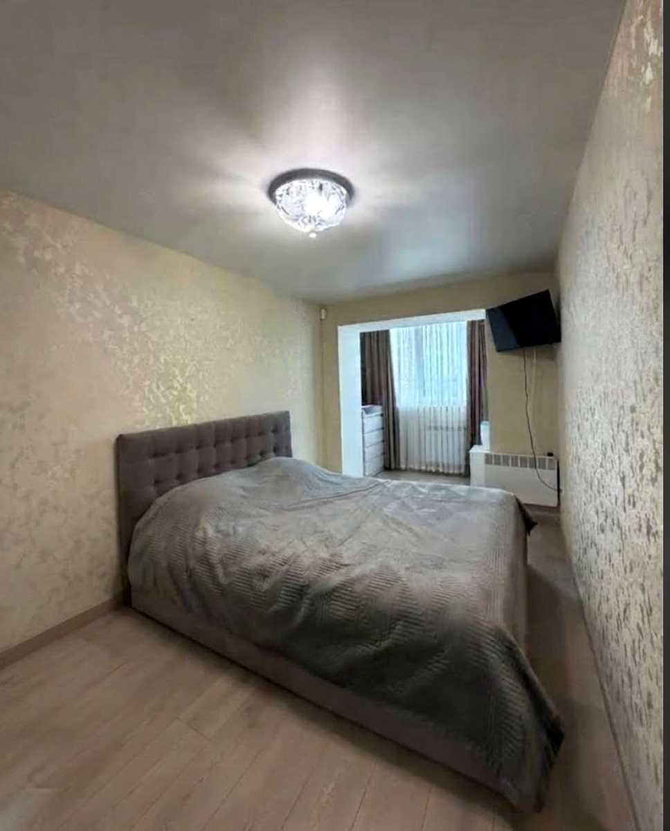 1878397245605999