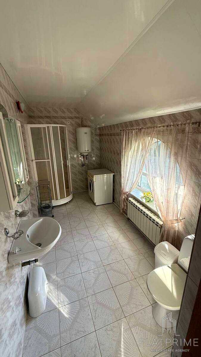 1878397708010354