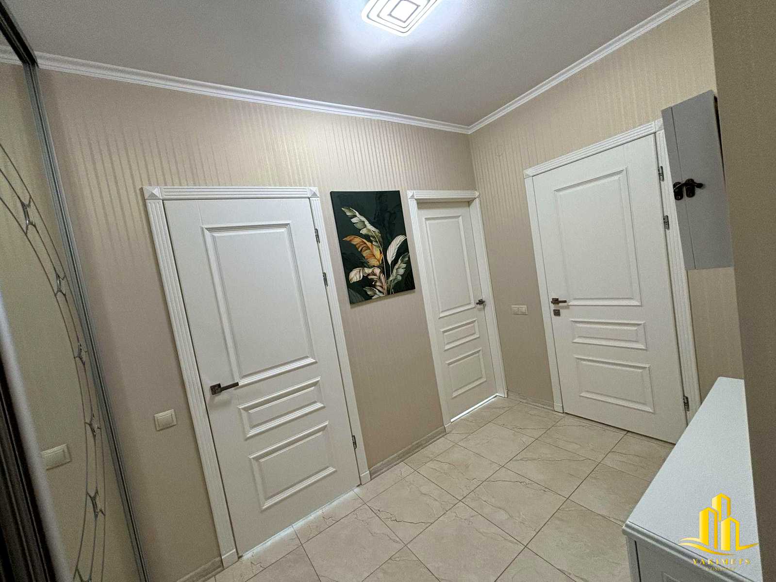 1878397977030899