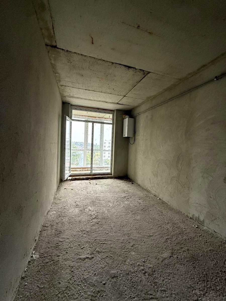 1878398170749541