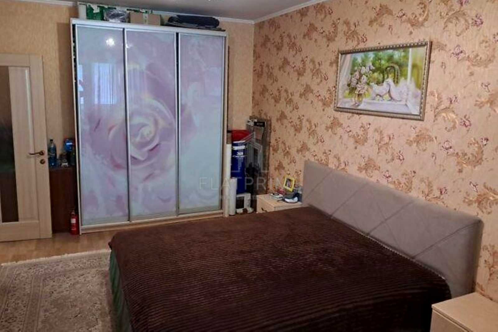 1878398270474399