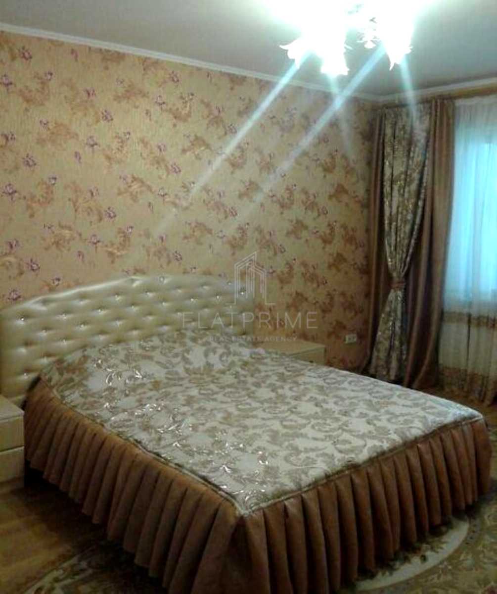 1878398271758903