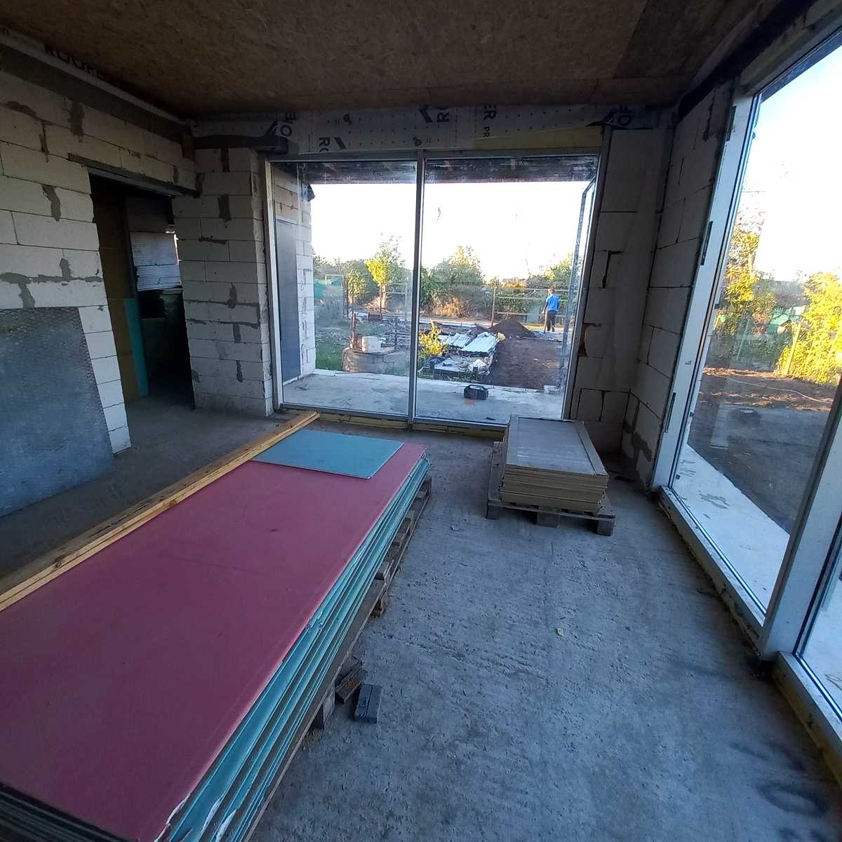 1878401444123135