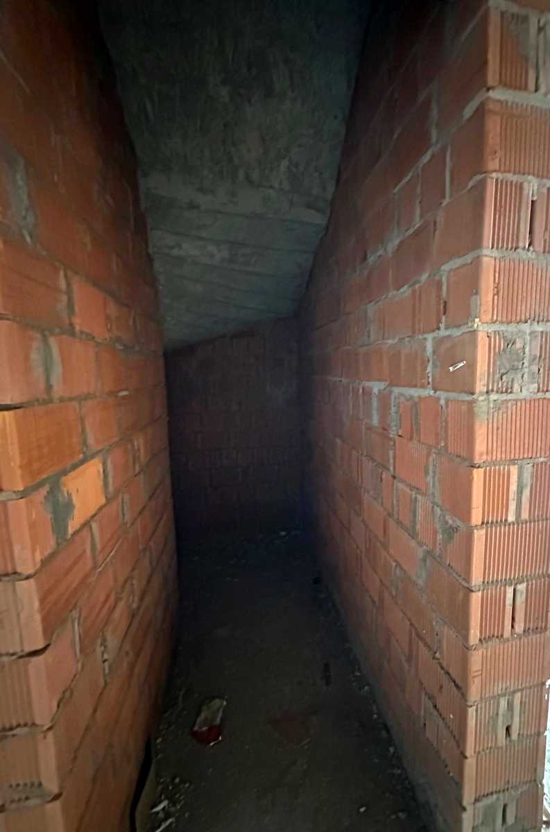 1878402195916045