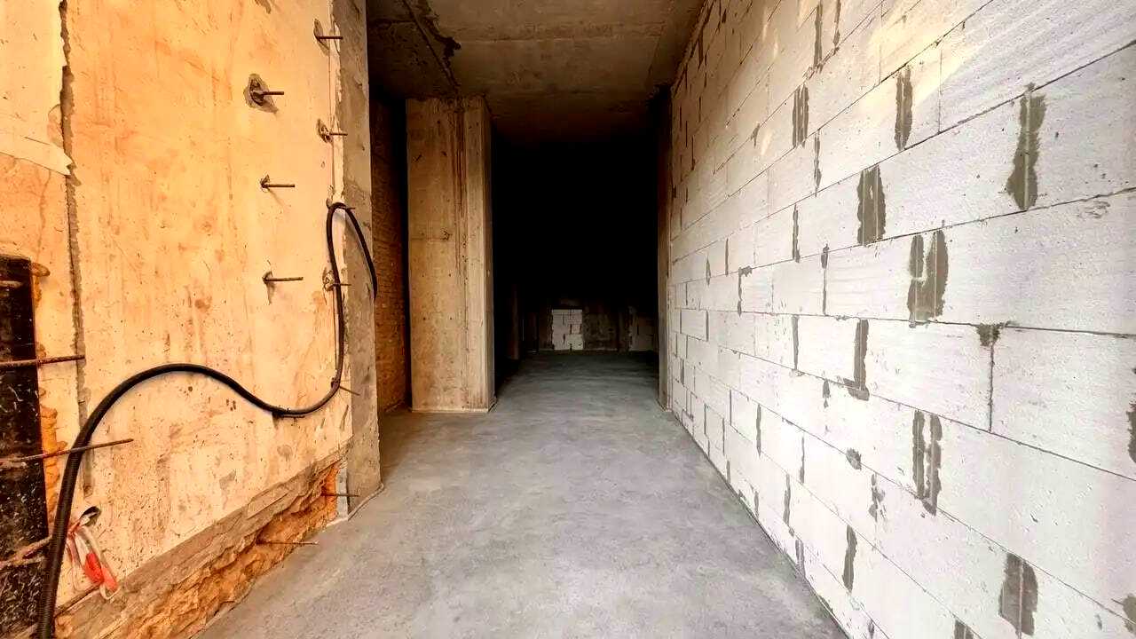 1878402478555934