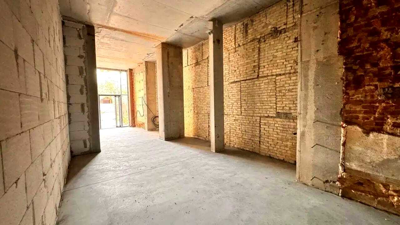 1878402478601186