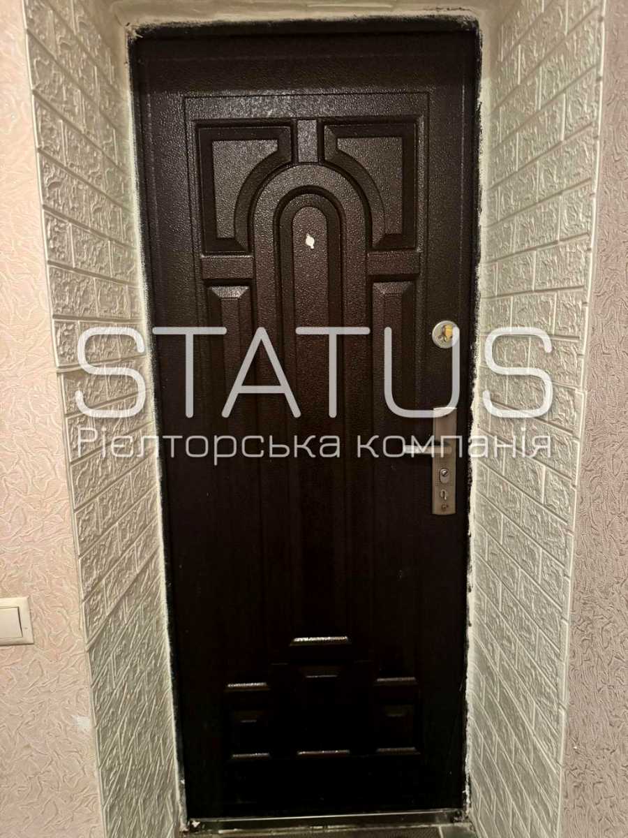 1878402663178327